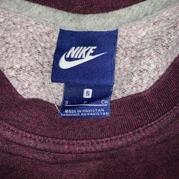 Nike crewneck - Picture 2 of 2